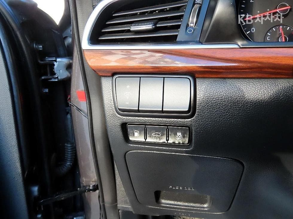 Kia All New K73.3 GDi Limited 에디션 - 12