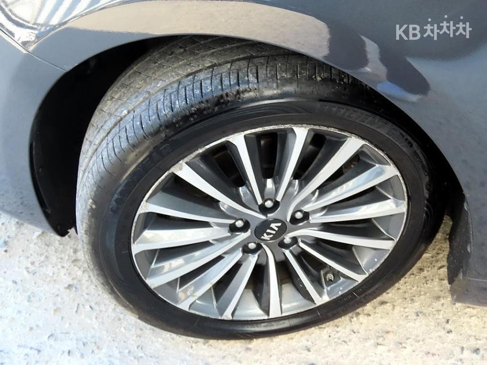 Kia All New K73.3 GDi Limited 에디션 - 20