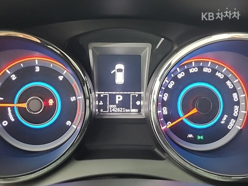 КейДжи Мобилити Тиволи Air2WD IX - 6