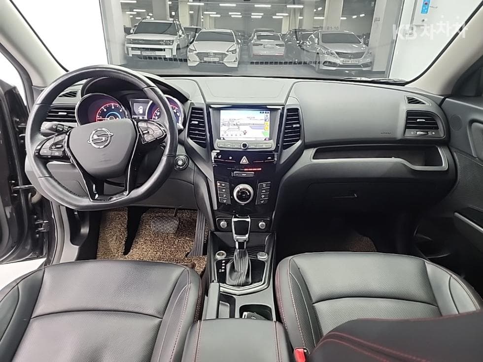 КейДжи Мобилити Тиволи Air2WD IX - 7