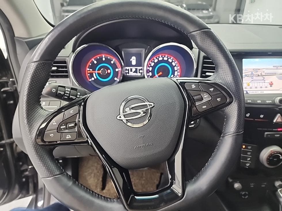 КейДжи Мобилити Тиволи Air2WD IX - 9