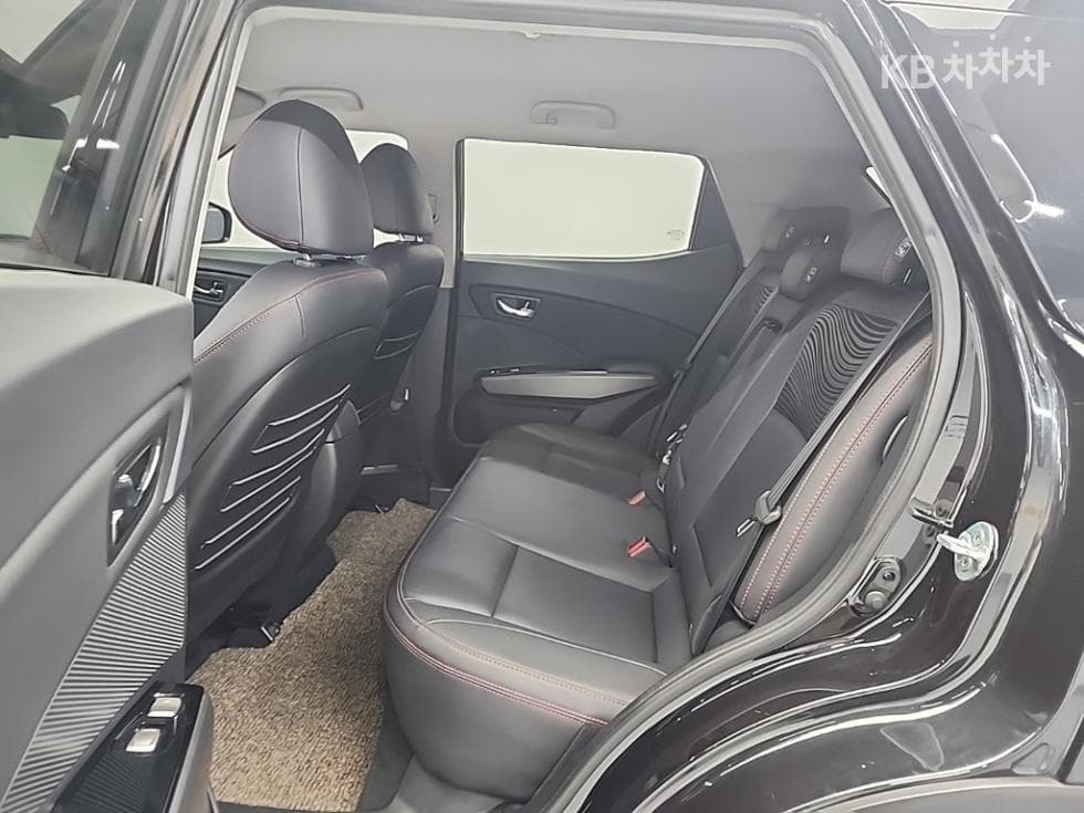 КейДжи Мобилити Тиволи Air2WD IX - 12