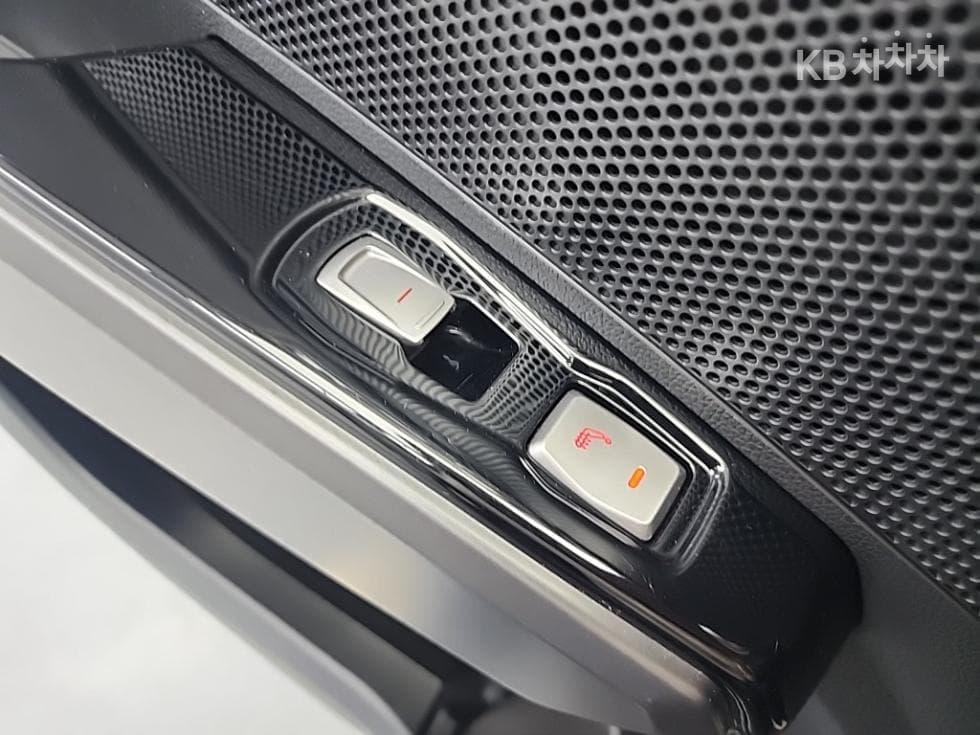 КейДжи Мобилити Тиволи Air2WD IX - 13