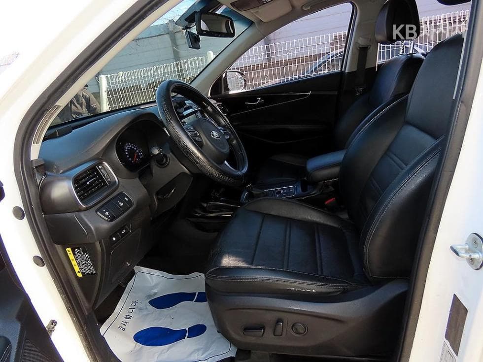 Kia All NewSorentoDiesel 2.0 2WD Noblesse - 5