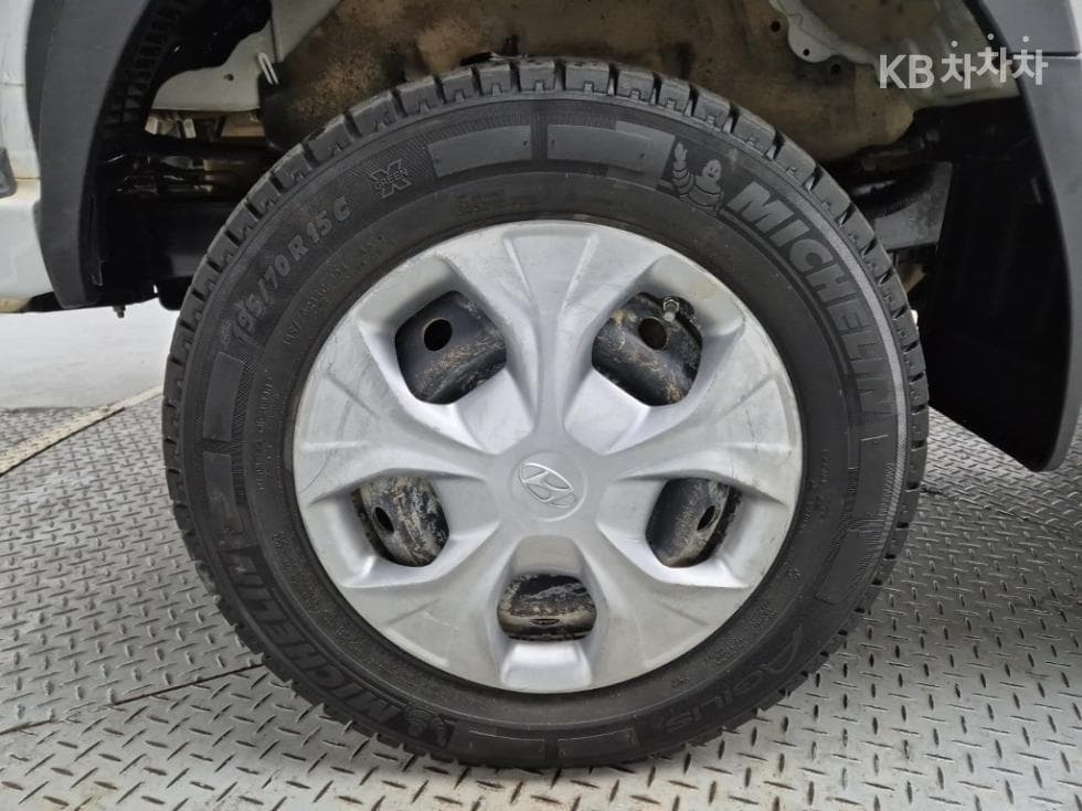 Хюндай Porter 24x4 장축 Двойна Кабина Style - 17