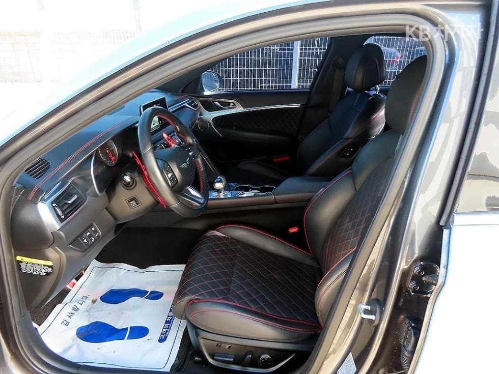 Genesis G70 SPORT3.3T SPORT AWD Supreme - 5