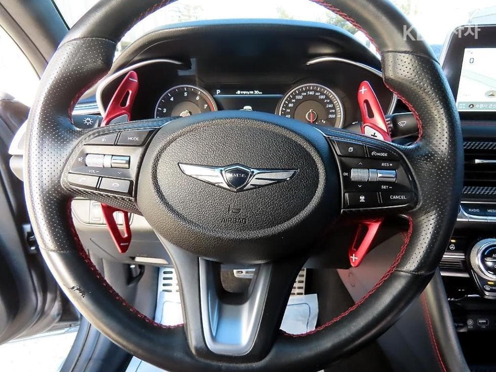 Genesis G70 SPORT3.3T SPORT AWD Supreme - 8