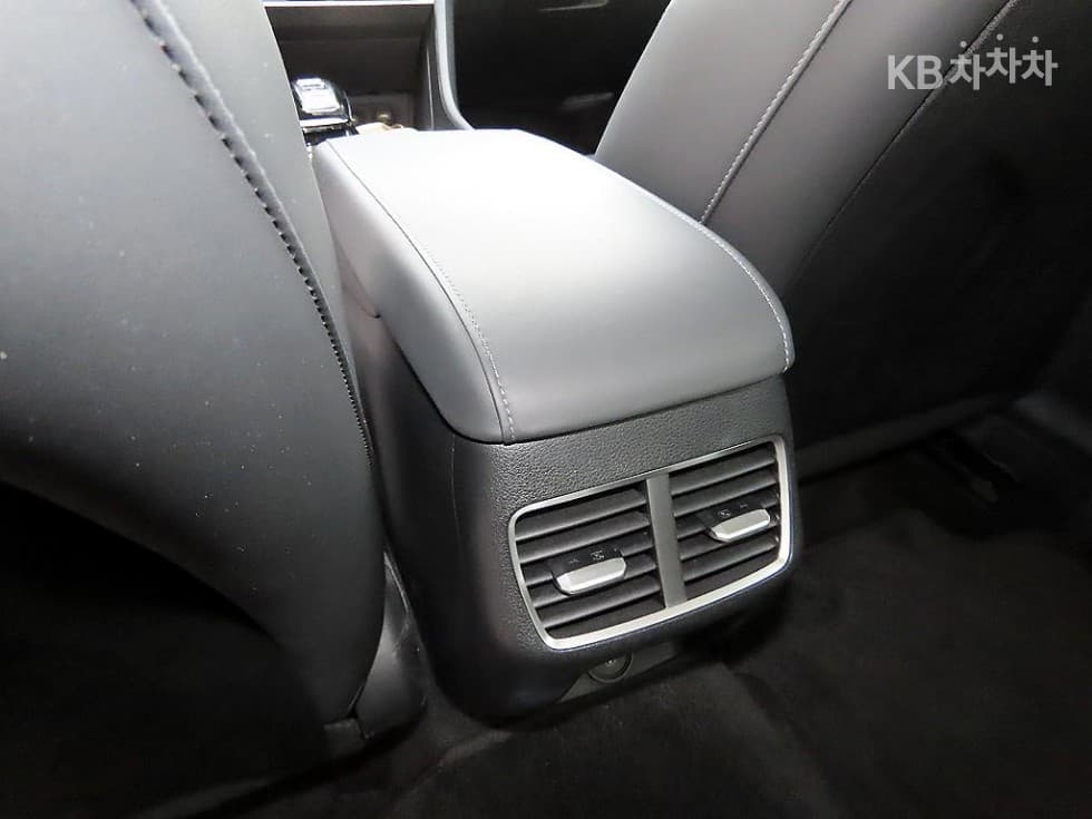 Хюндай Соната (DN8)2.0 Premium - 17