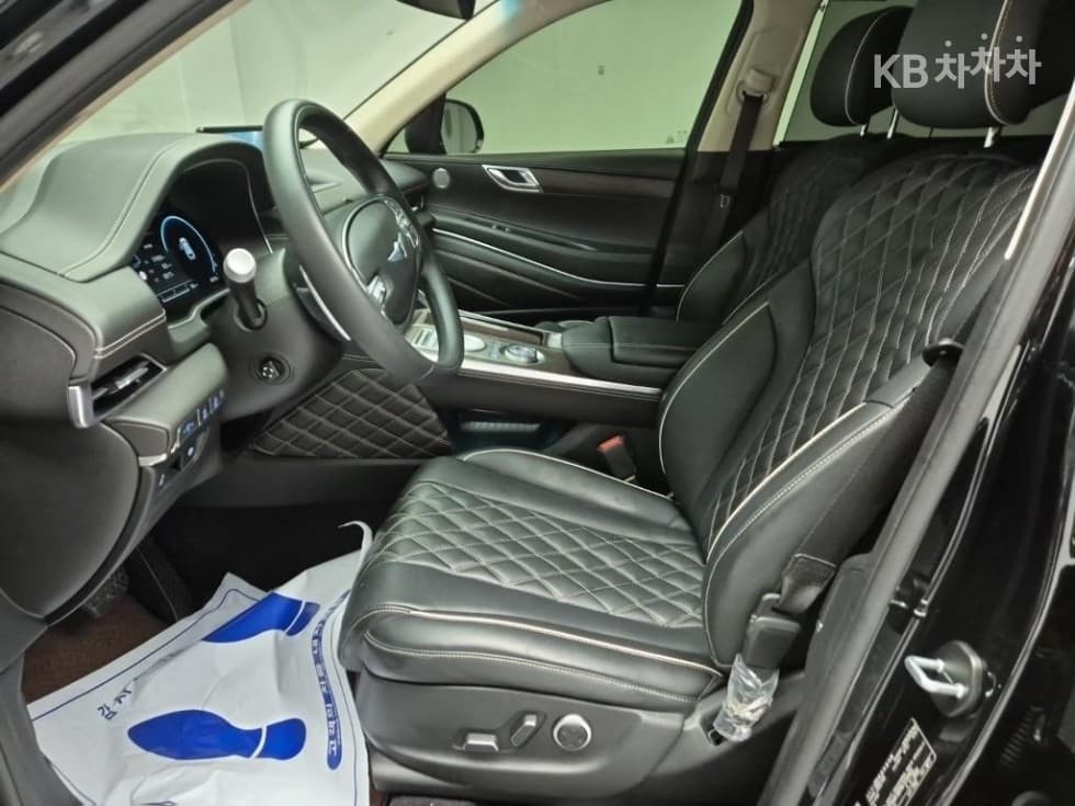 Genesis GV802.5 Turbo Gasoline AWD - 11