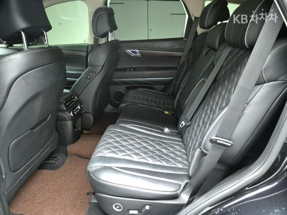 Genesis GV802.5 Turbo Gasoline AWD - 12