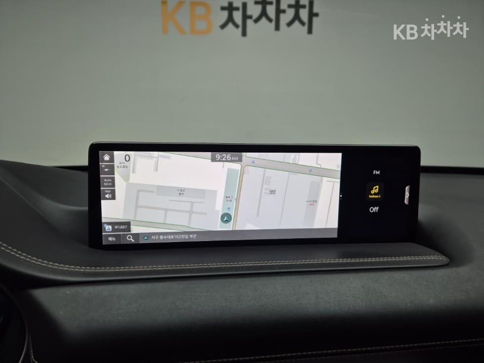 Genesis GV802.5 Turbo Gasoline AWD - 13