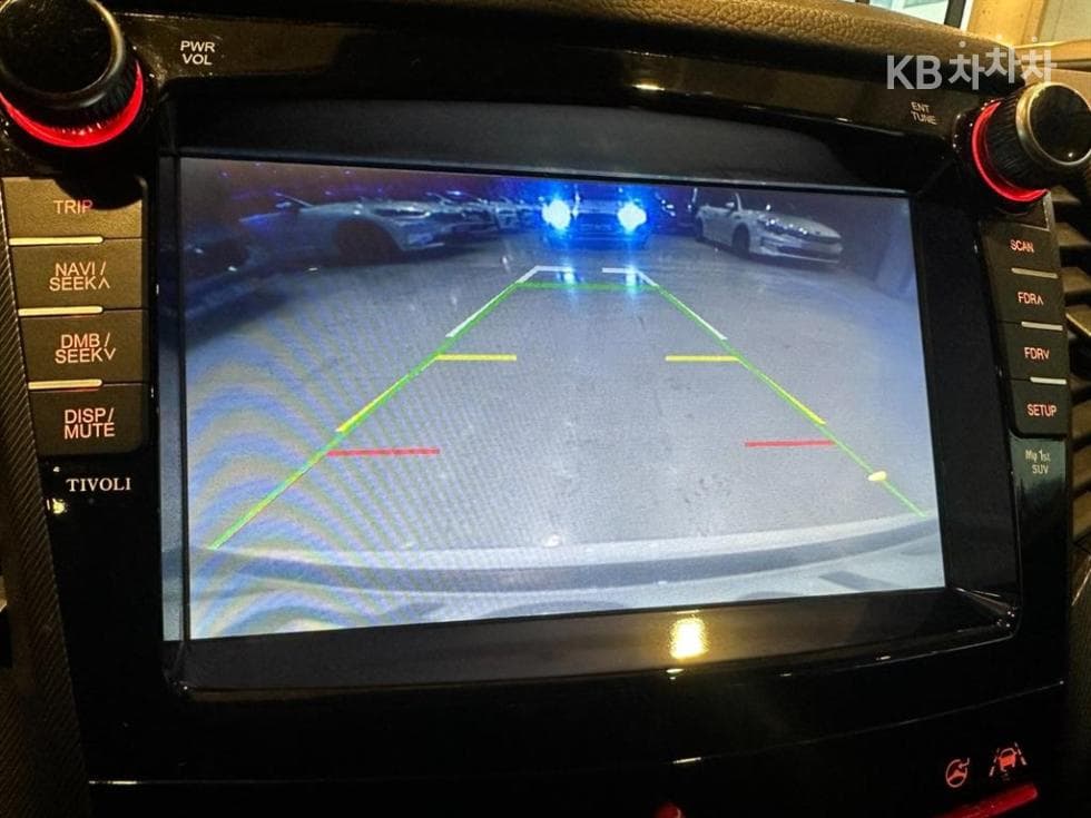 КейДжи Мобилити ТиволиБензин LX Най-висок клас - 9