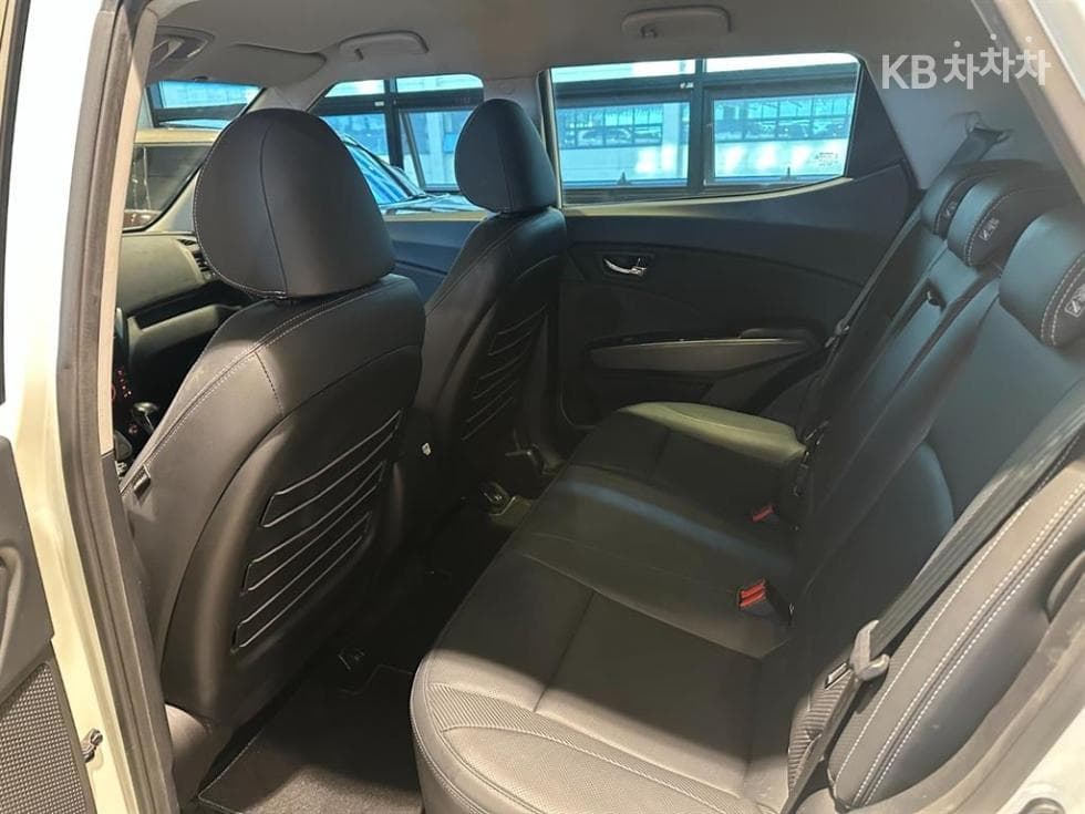 КейДжи Мобилити ТиволиБензин LX Най-висок клас - 11