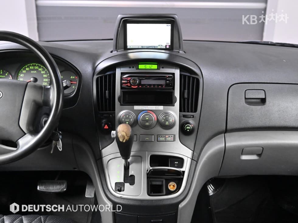 Hyundai Grand StarexCamper / Camping car - 12