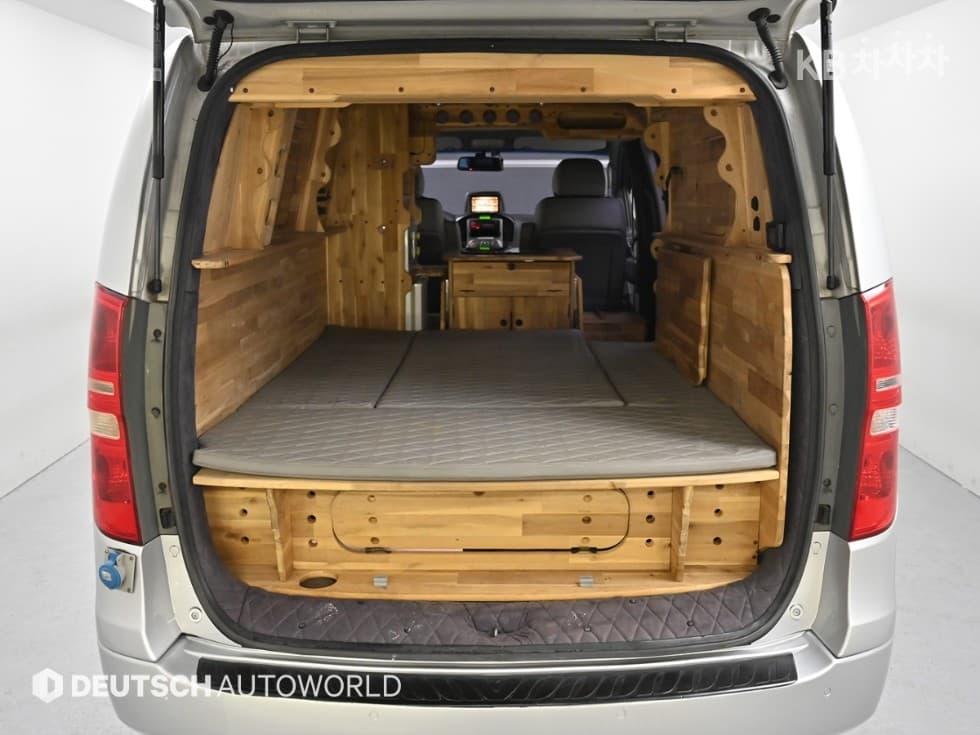 Hyundai Grand StarexCamper / Camping car - 19