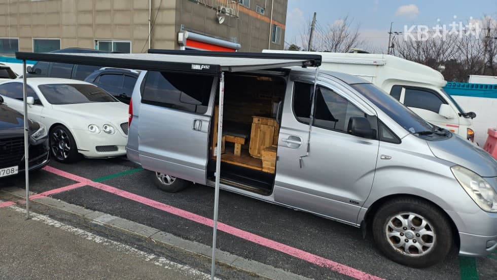 Hyundai Grand StarexCamper / Camping car - 21