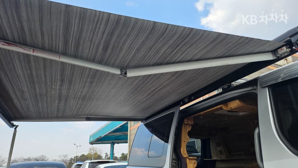 Hyundai Grand StarexCamper / Camping car - 24