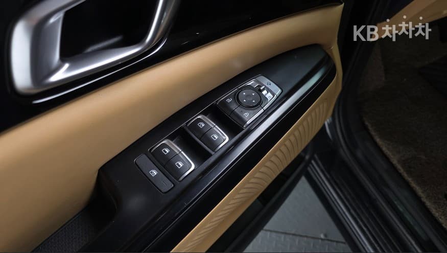 Киа Канивал 4-то поколениеD2.2 9-местен Престиж - 19