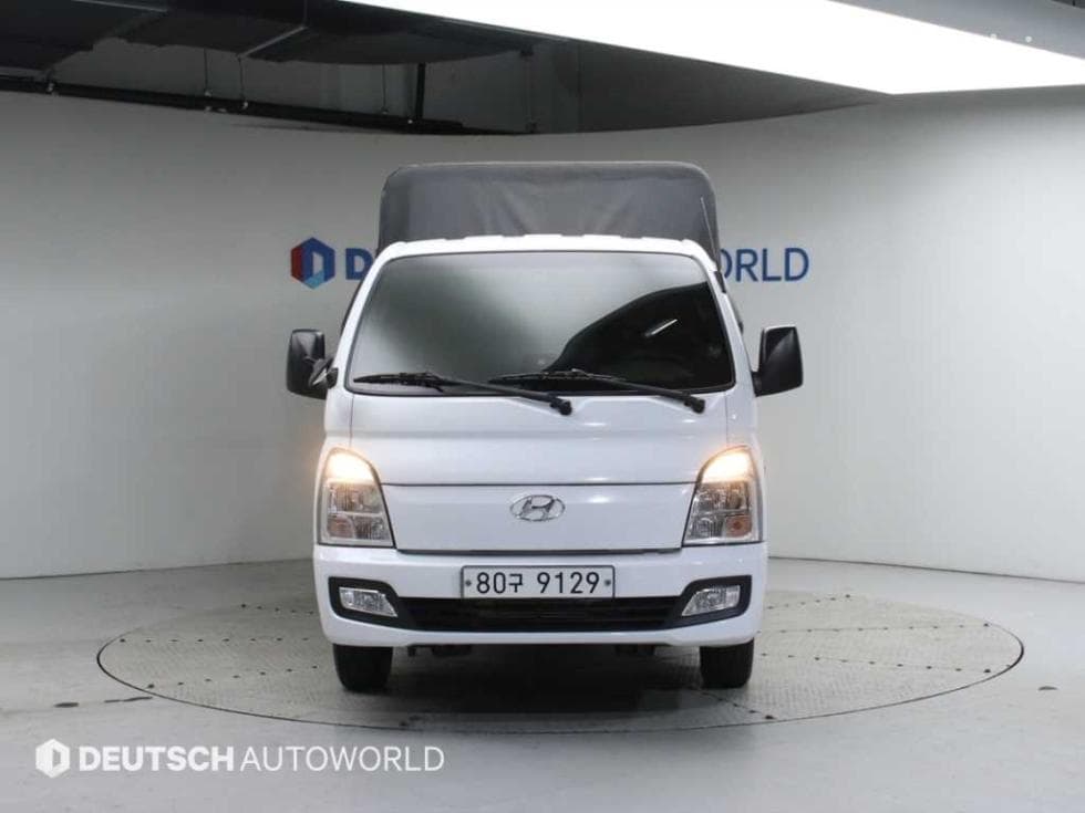 Hyundai Porter 2Extra Long Super Cab CRDi Smart - 3