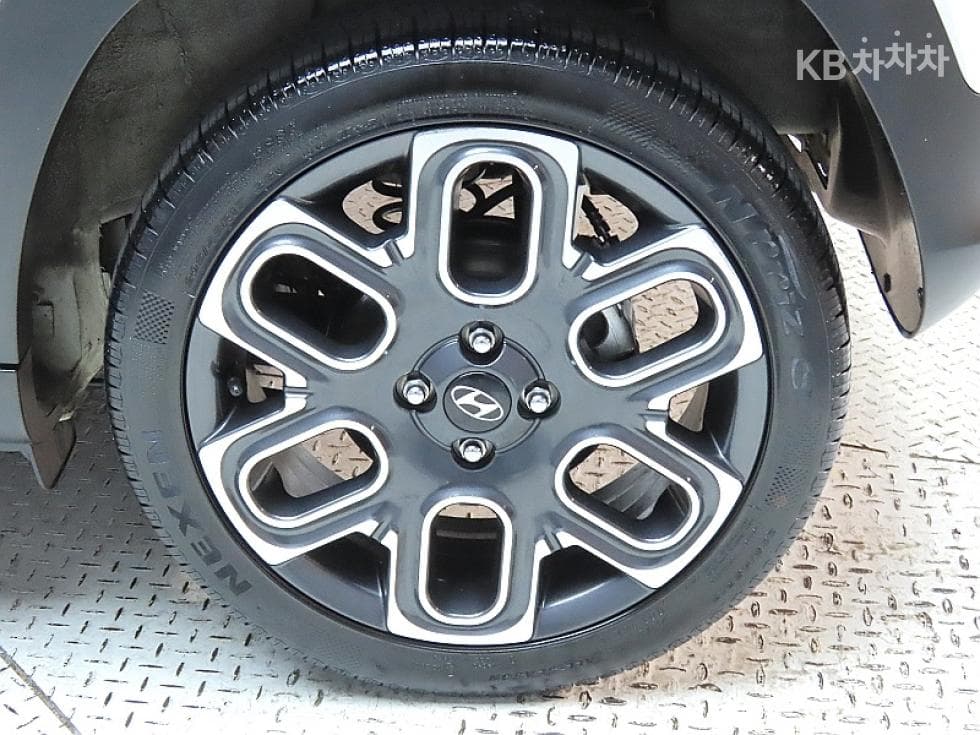 Хюндай Каспър1.0 Турбо Бензин Inspiration - 20