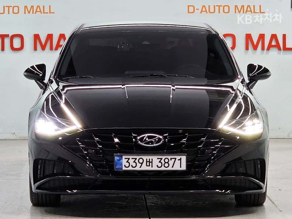 Хюндай Соната (DN8) 2.0 Sensuous Premium Plus - Image 1