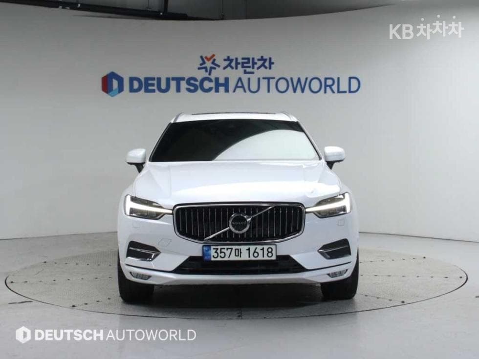 Volvo XC60 Второ поколениеB5 Inscription - 3
