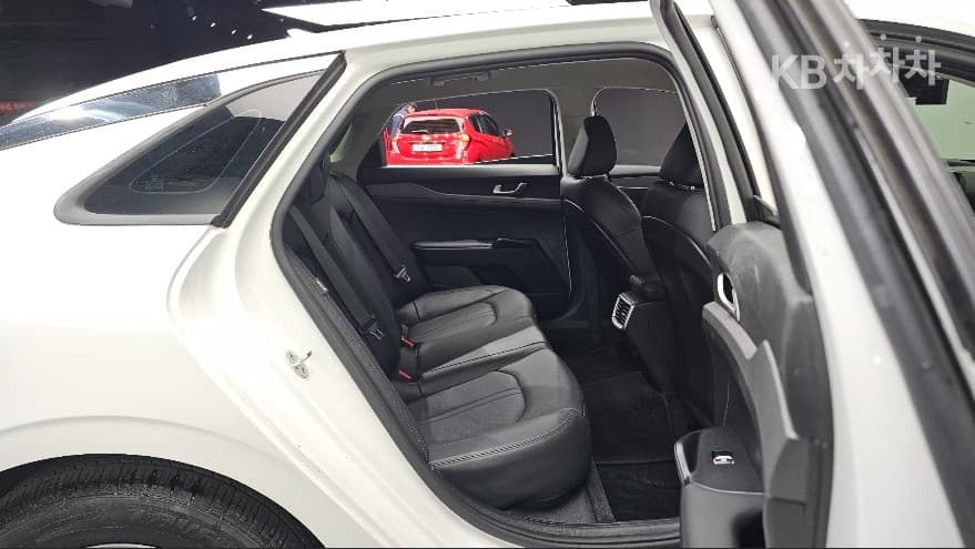 Kia K5 3rd Gen2.0 LPI Rent-car Standard - 13