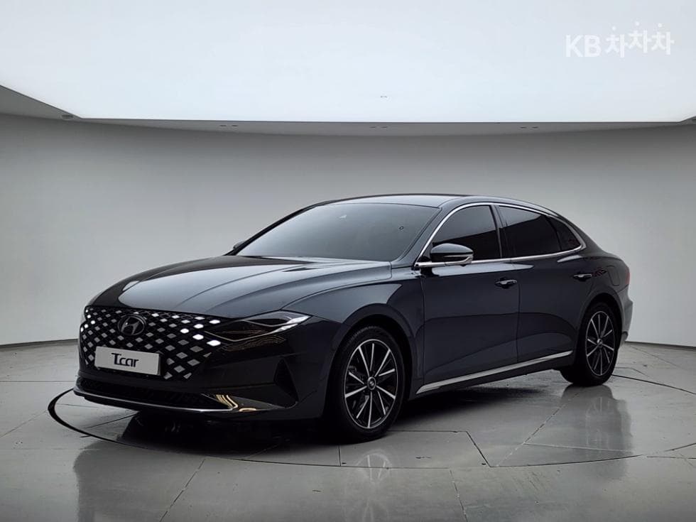 Hyundai The New (facelift) Grandeur (Azera) 2.5 Le Blanc - Image 1