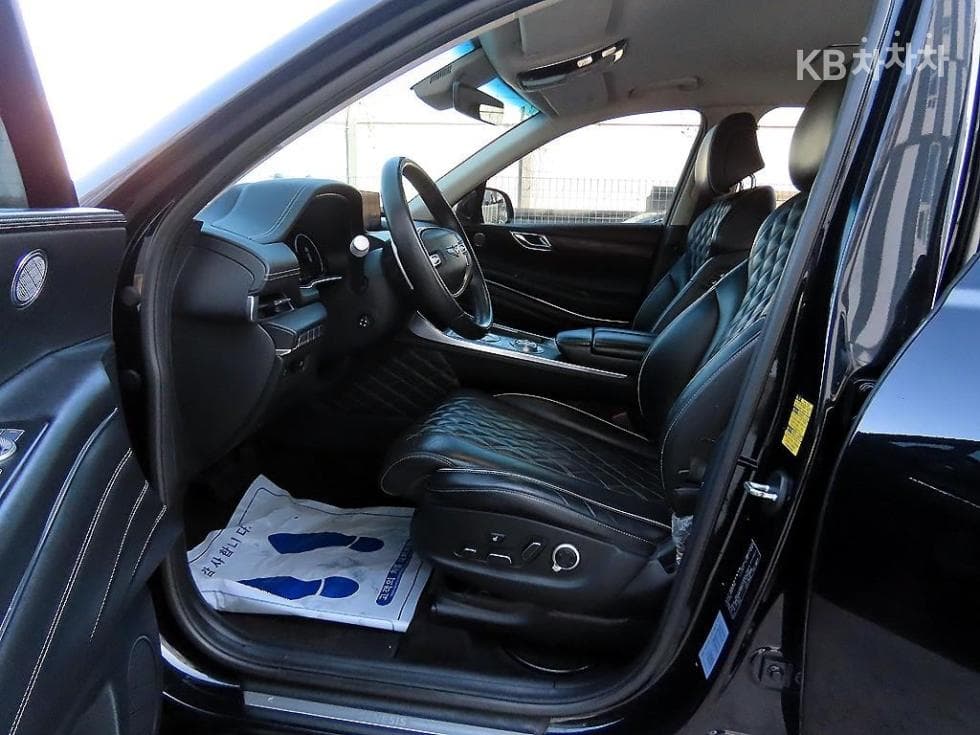 Genesis GV802.5 Turbo Gasoline AWD - 5