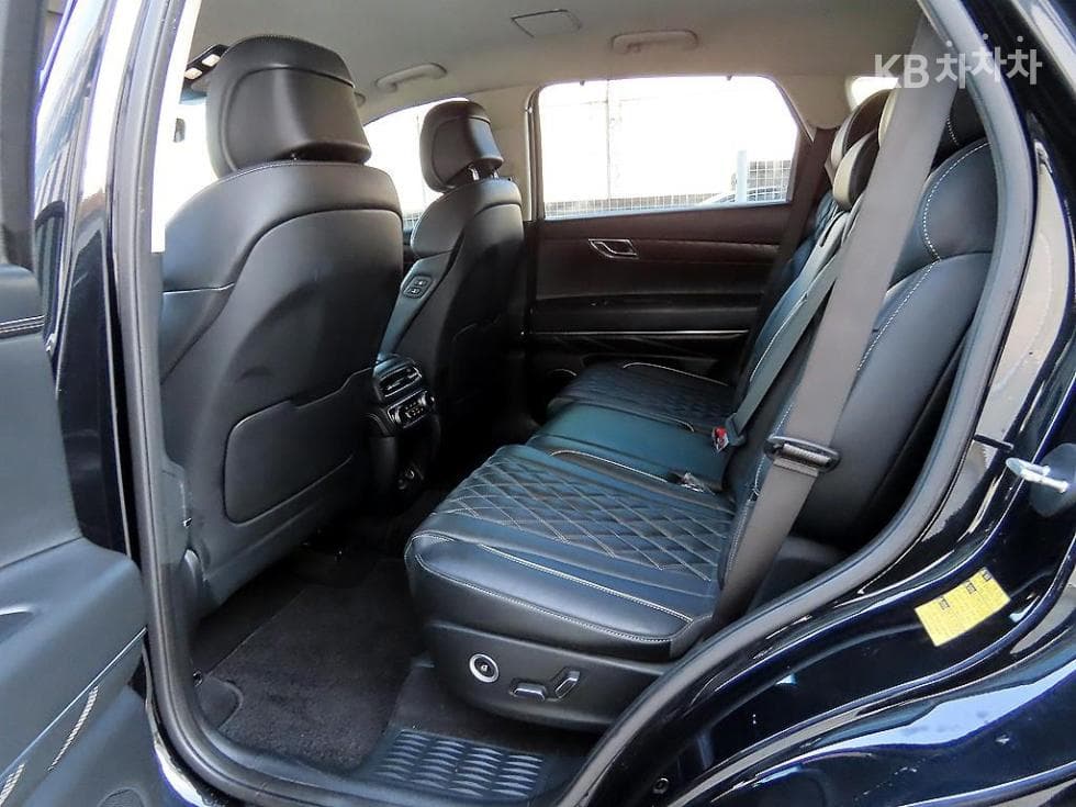 Genesis GV802.5 Turbo Gasoline AWD - 6