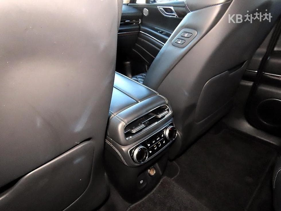 Genesis GV802.5 Turbo Gasoline AWD - 15