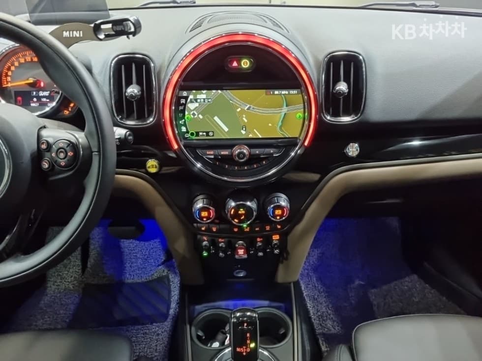 Мини Countryman (F60)2.0 Cooper D All4 Hightrim - 8