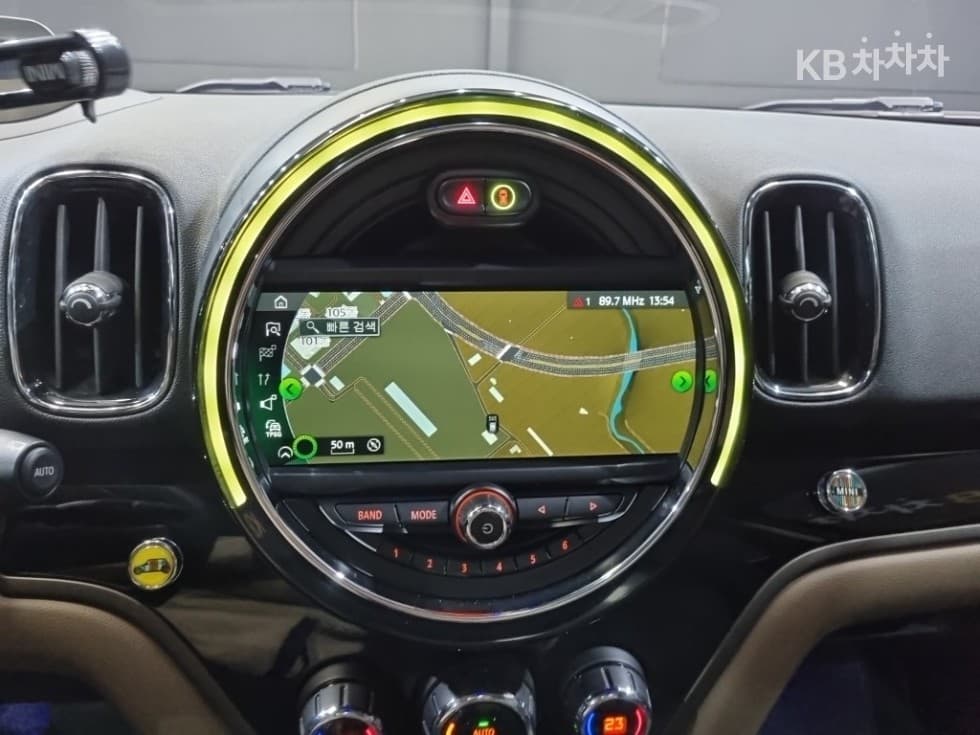 Мини Countryman (F60)2.0 Cooper D All4 Hightrim - 10