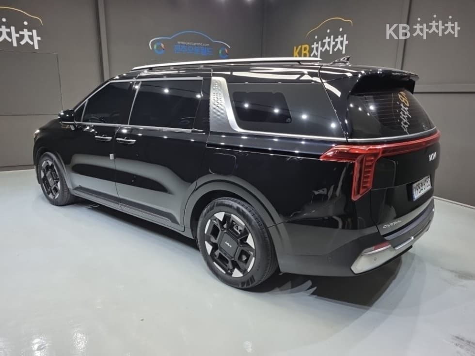 Киа The New (фейслифт) Канивал 4-то поколениеG3.5 GDI 9-местен Signature - 4