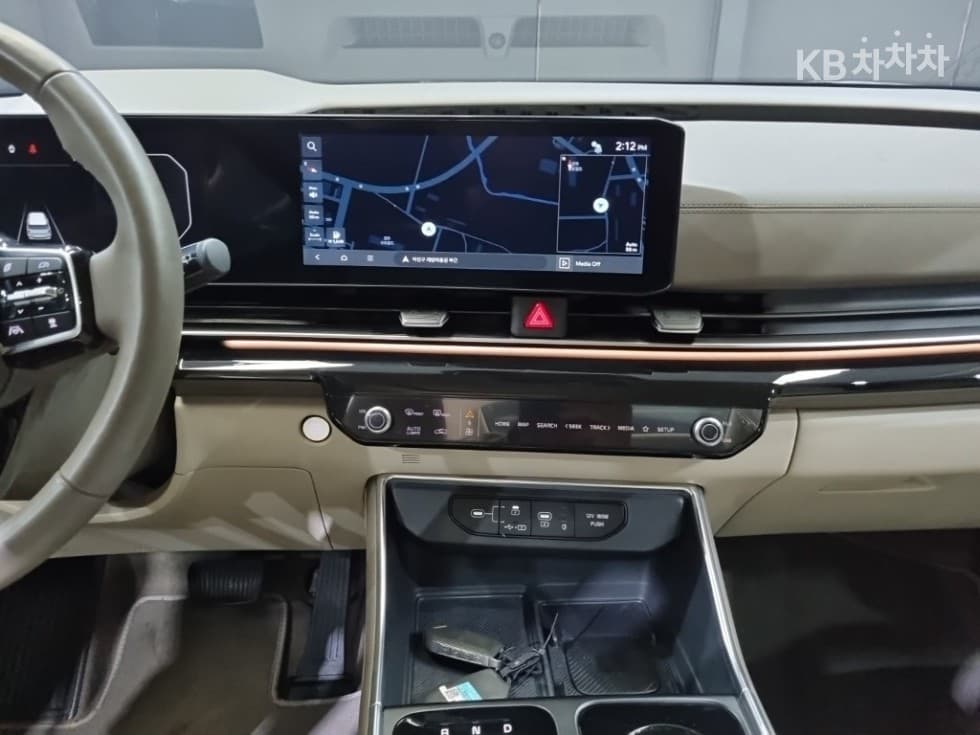 Киа The New (фейслифт) Канивал 4-то поколениеG3.5 GDI 9-местен Signature - 8