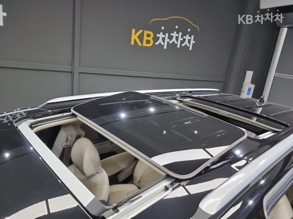 Киа The New (фейслифт) Канивал 4-то поколениеG3.5 GDI 9-местен Signature - 15