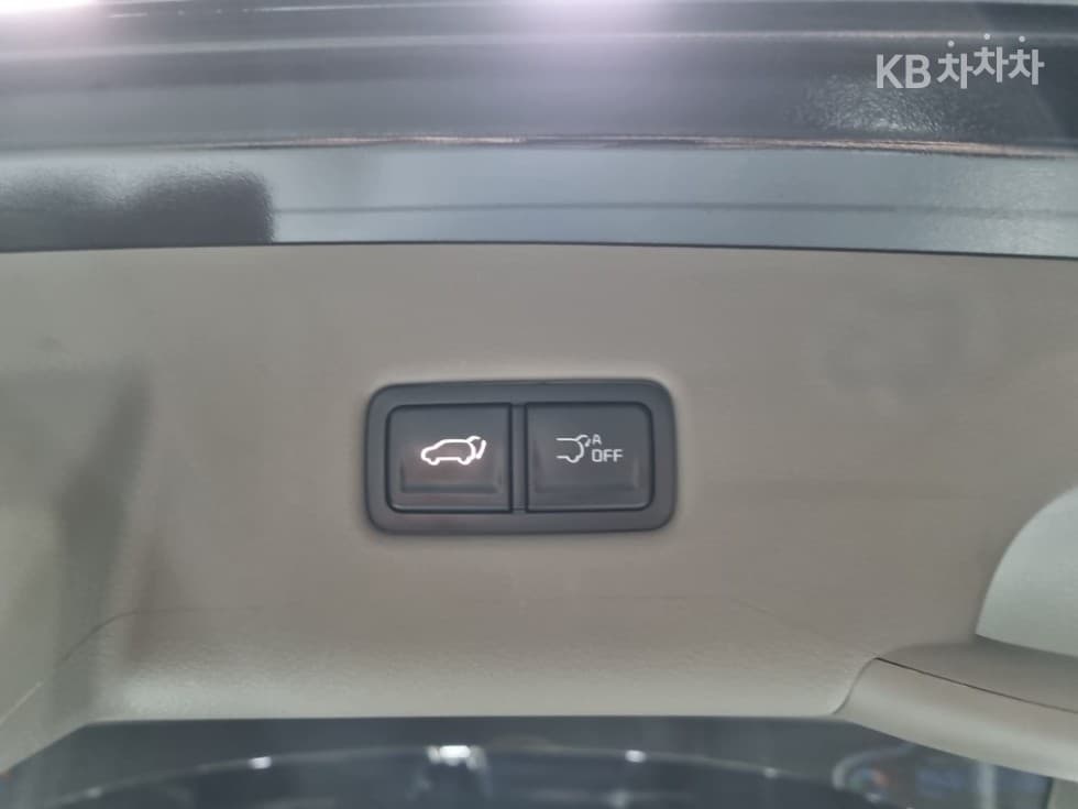 Киа The New (фейслифт) Канивал 4-то поколениеG3.5 GDI 9-местен Signature - 28