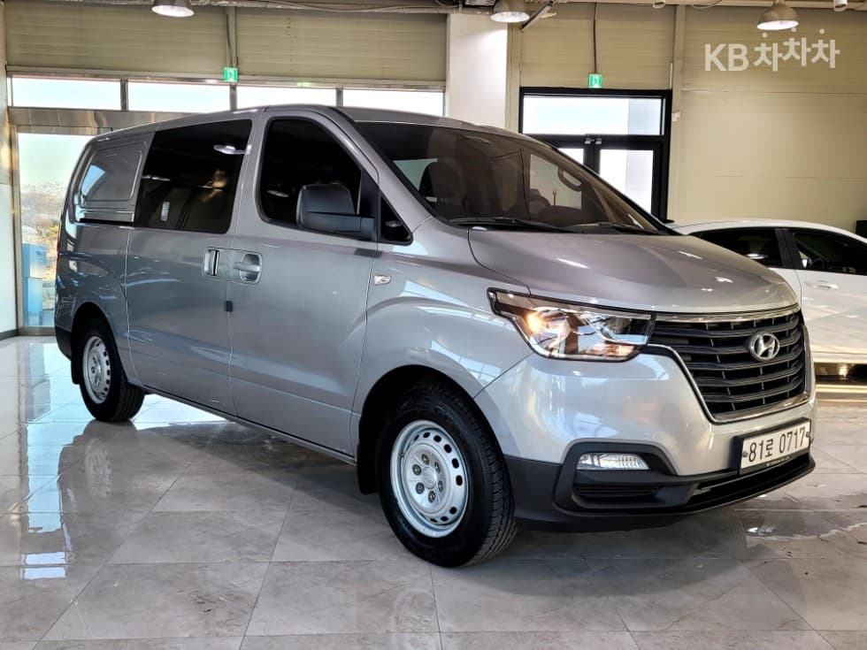 Хюндай The New (фейслифт) 그랜드 Star렉스Ван 5-местен Стил - 2