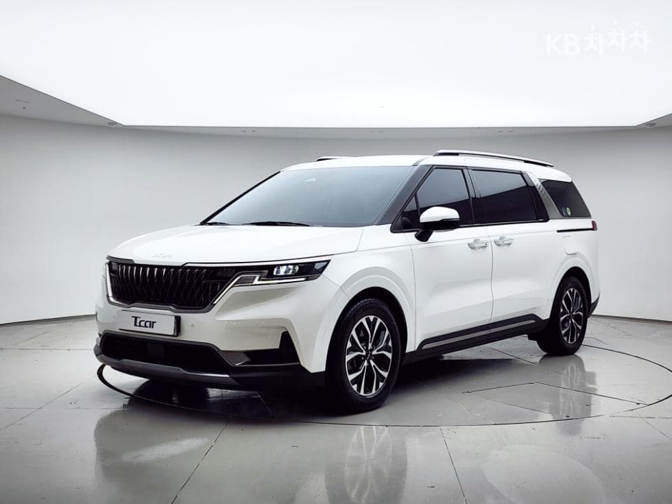 Kia Carnival 4th generationD2.2 9-seater Noblesse