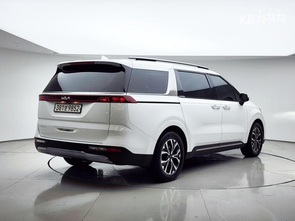 Kia Carnival 4th generationD2.2 9-seater Noblesse - 5