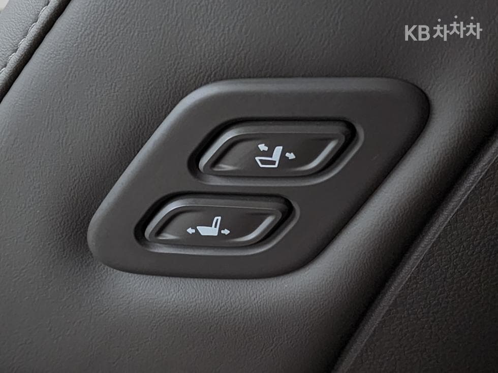 Kia Carnival 4th generationD2.2 9-seater Noblesse - 21