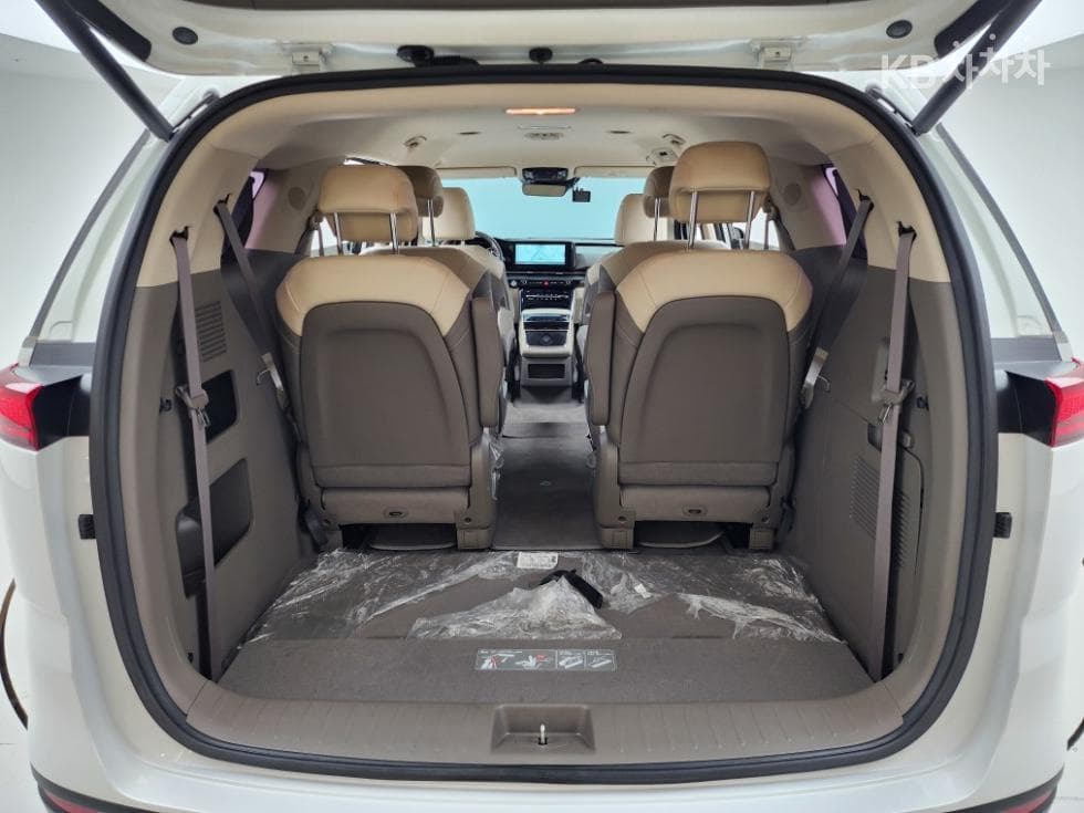 Kia Carnival 4th generationD2.2 9-seater Noblesse - 25