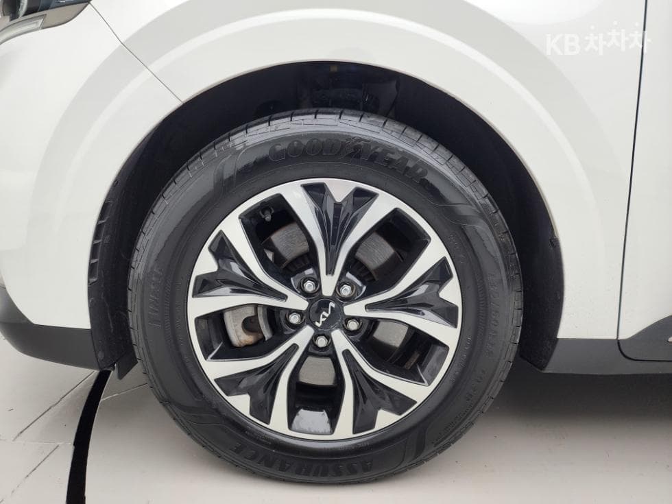 Kia Carnival 4th generationD2.2 9-seater Noblesse - 27