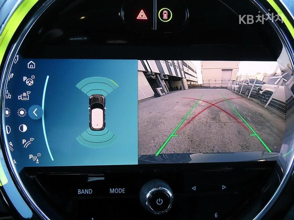 Мини Countryman (F60)1.5 Cooper Classic Plus Стандартен - 14