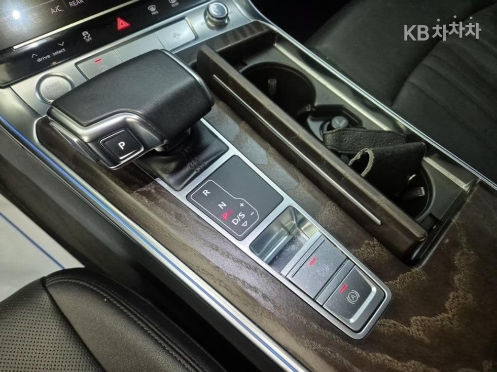 Audi A6(C8)45 TFSI Quattro Premium - 8