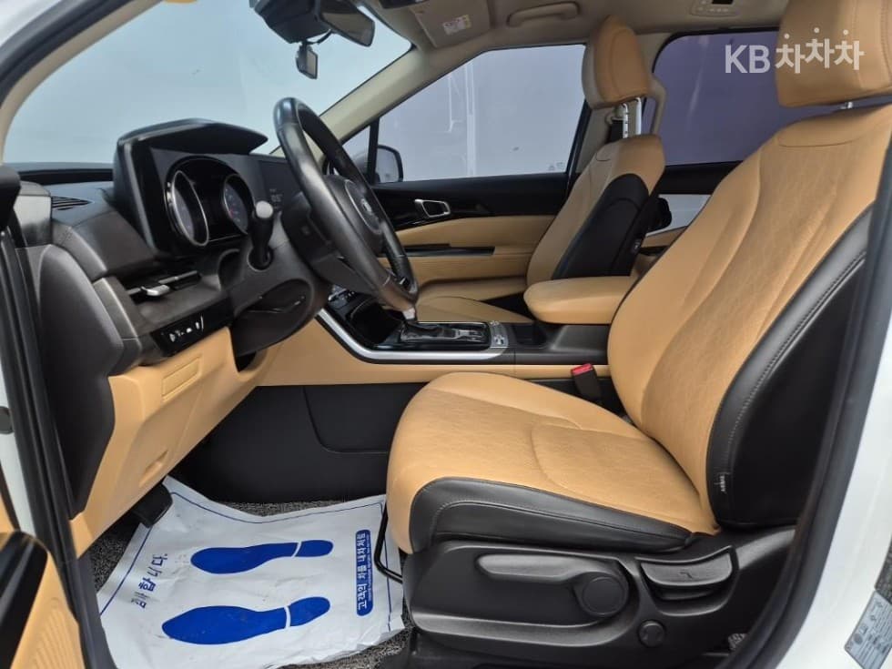 Kia Carnival 4th generationD2.2 9-seater Prestige - 7