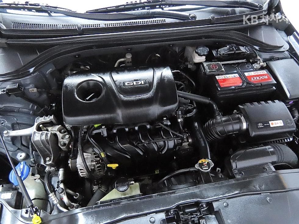 Hyundai Avante (Elantra)AD1.6 GDi Smart - 7