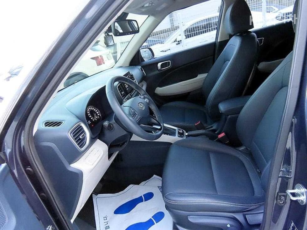 Hyundai VenueGasoline 1.6 Modern - 5