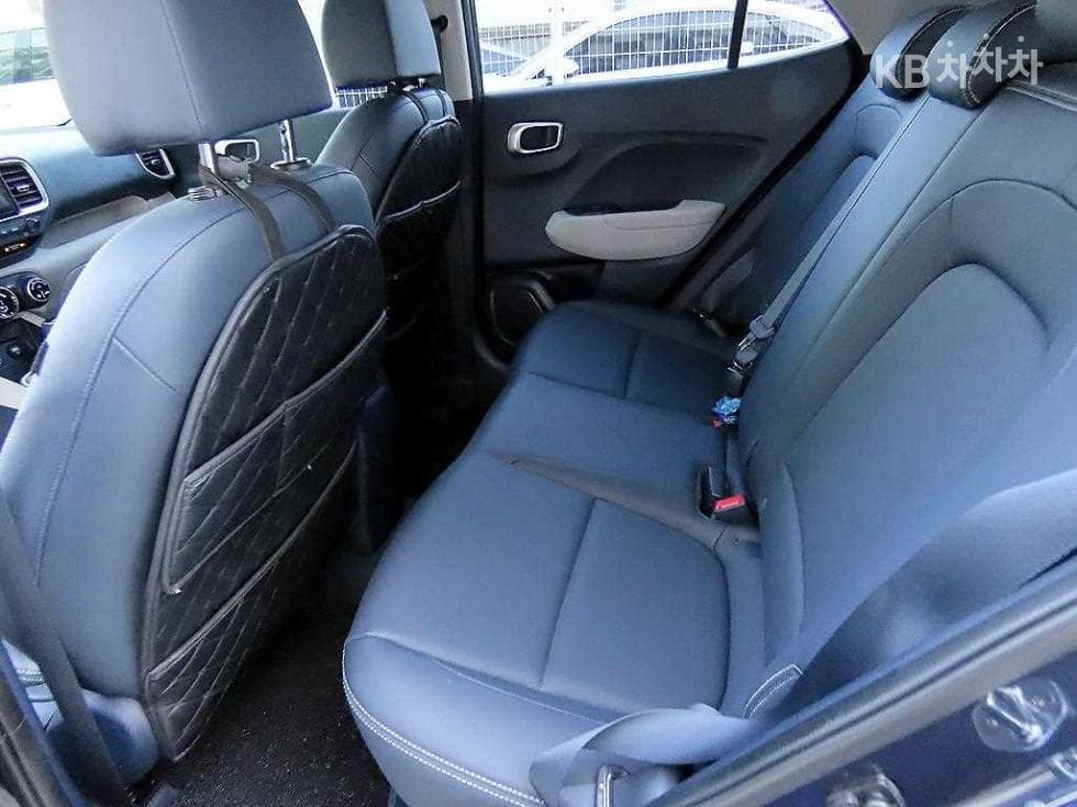 Hyundai VenueGasoline 1.6 Modern - 6