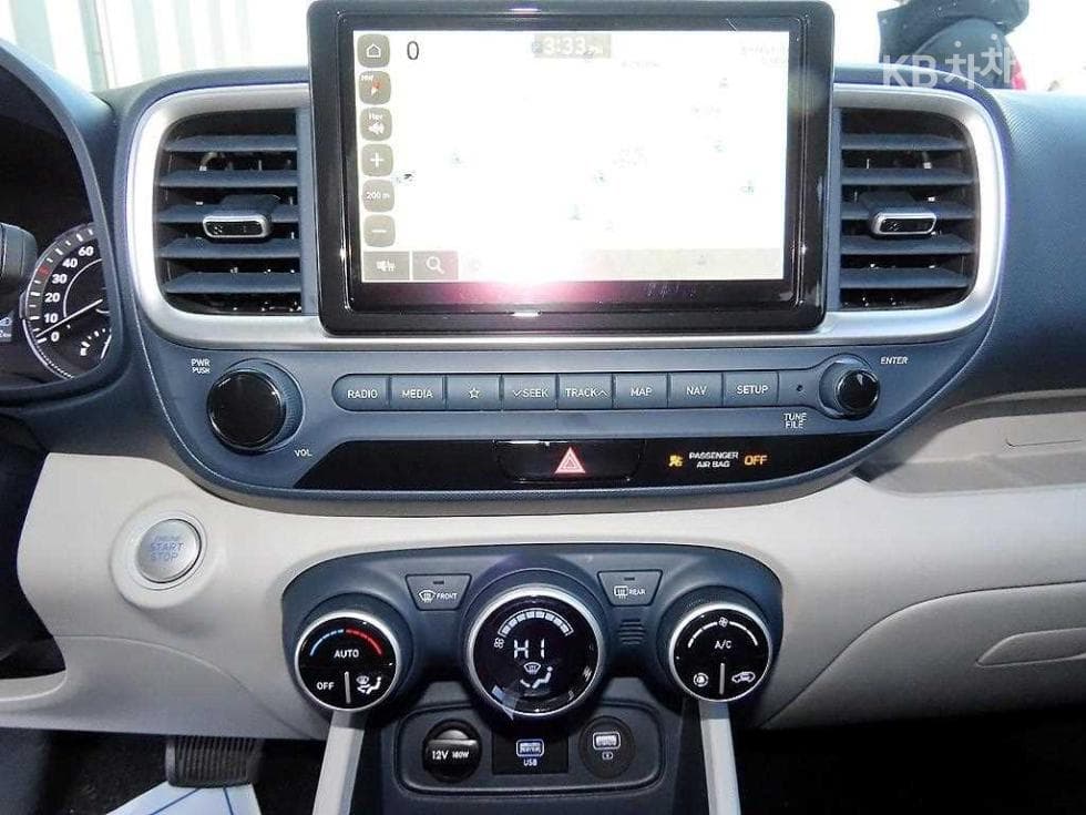 Hyundai VenueGasoline 1.6 Modern - 13